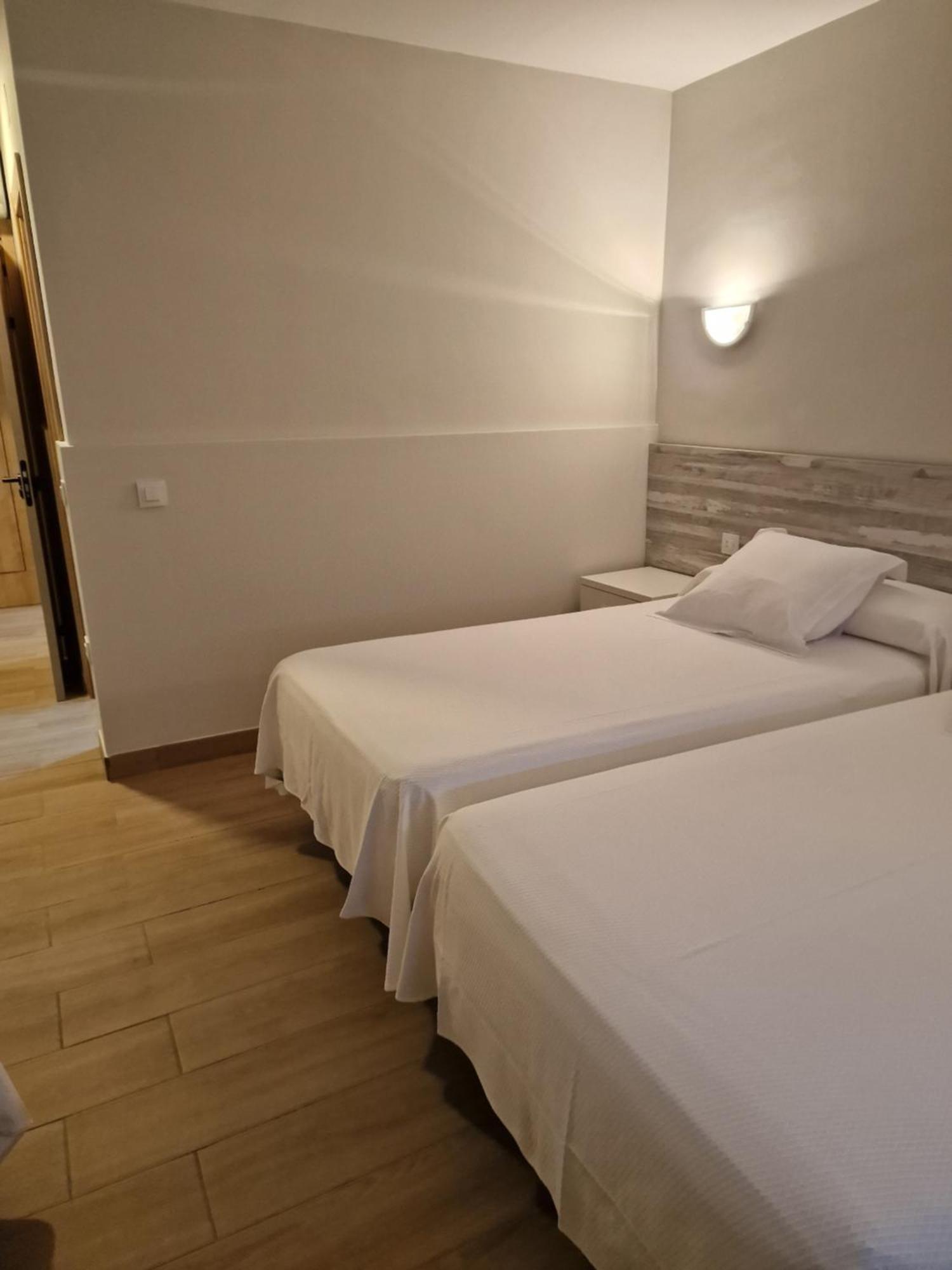 Hotel La Quinta Cue Ngoại thất bức ảnh